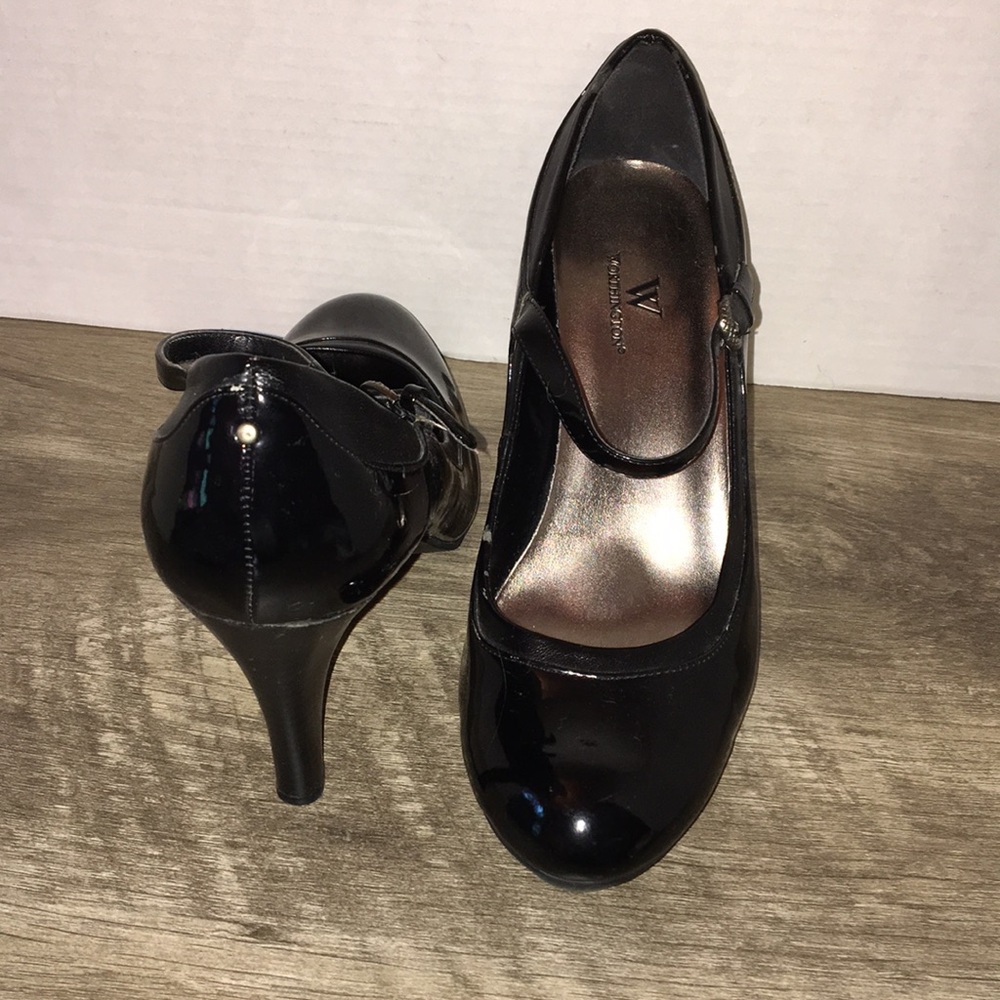 Worthington Classic Black Pump